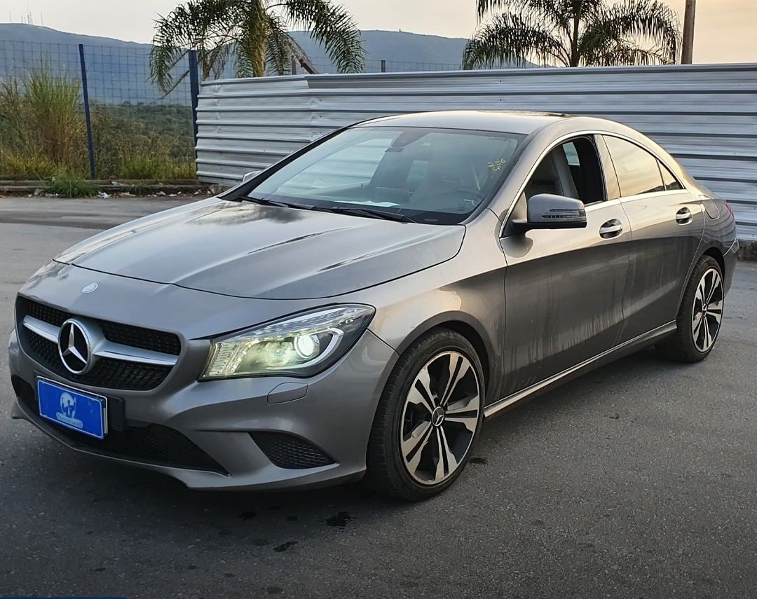 LOTE 40 MERCEDES BENZ CLA200FF 