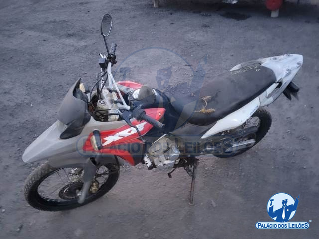 LOTE 22 HONDA XRE 300 2017/2017 